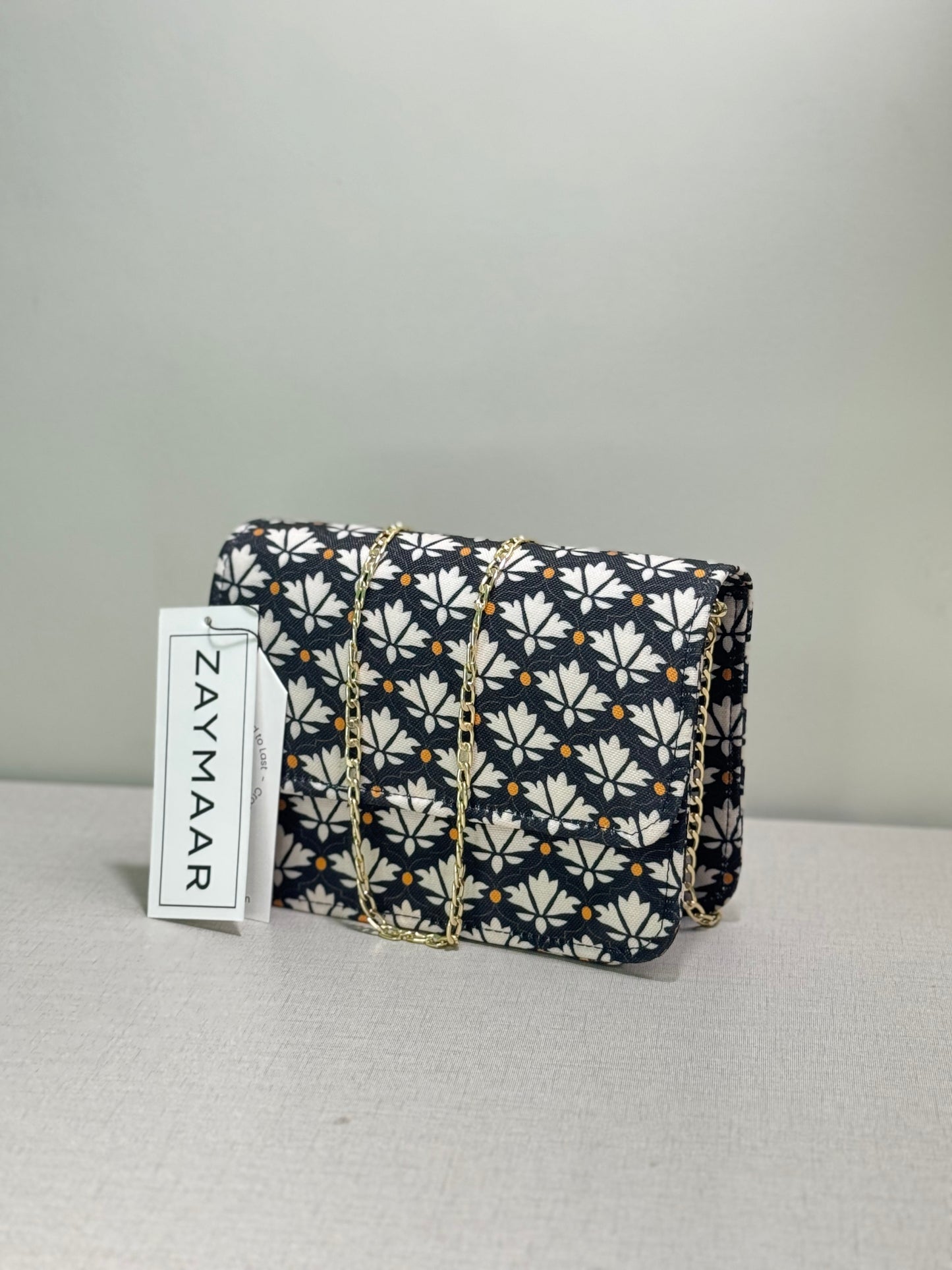 Cross Body Canvas Bag -E551