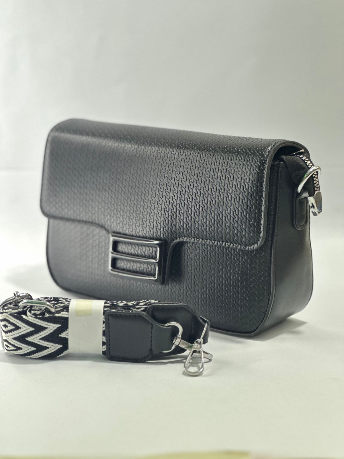 Obsidian Crossbody handbag OCH1