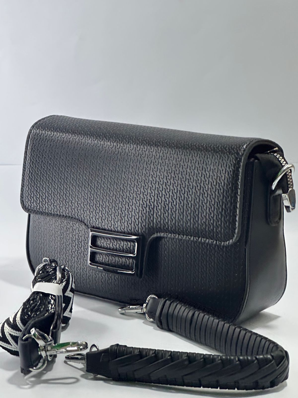 Obsidian Crossbody handbag OCH1